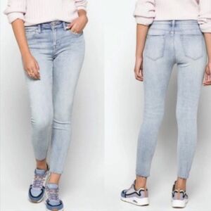 NWOT PISTOLA ARIELLE SKINNY SCISSOR CUT HEM/RAW HEM SZ28/6